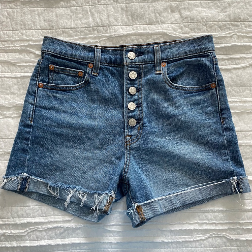 Gap High Rise 4” Short SZ 26